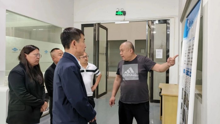 自动效劳“走出去”，，，，，优质项目“引进来”——必一运动集团“一把手”带队外出开展招商引资
